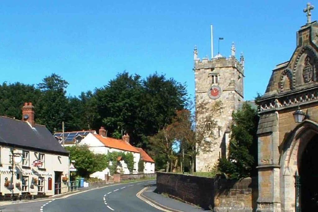 Vakantiehuis Large Cottage, Beach, Pubs Shops, Netflix, Bbq, Dog Friendly Hunmanby